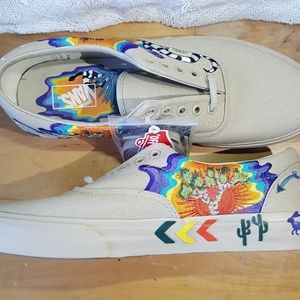 New Vans Era Desert Embroidered Tan Floral